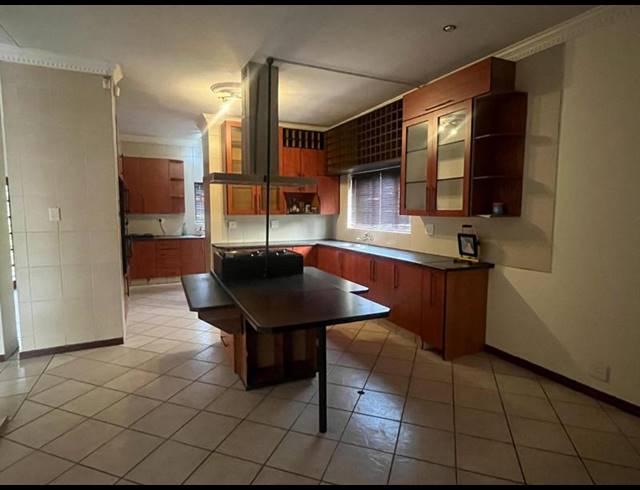 4 BEDROOM PROPERTY TO RENT IN OLYMPUS AH